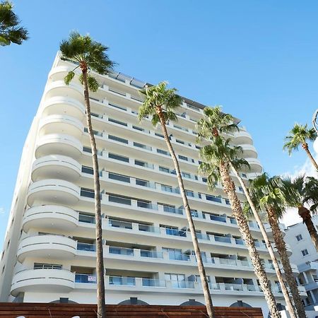 Finikoudes Luxury Apartments Larnaca Buitenkant foto