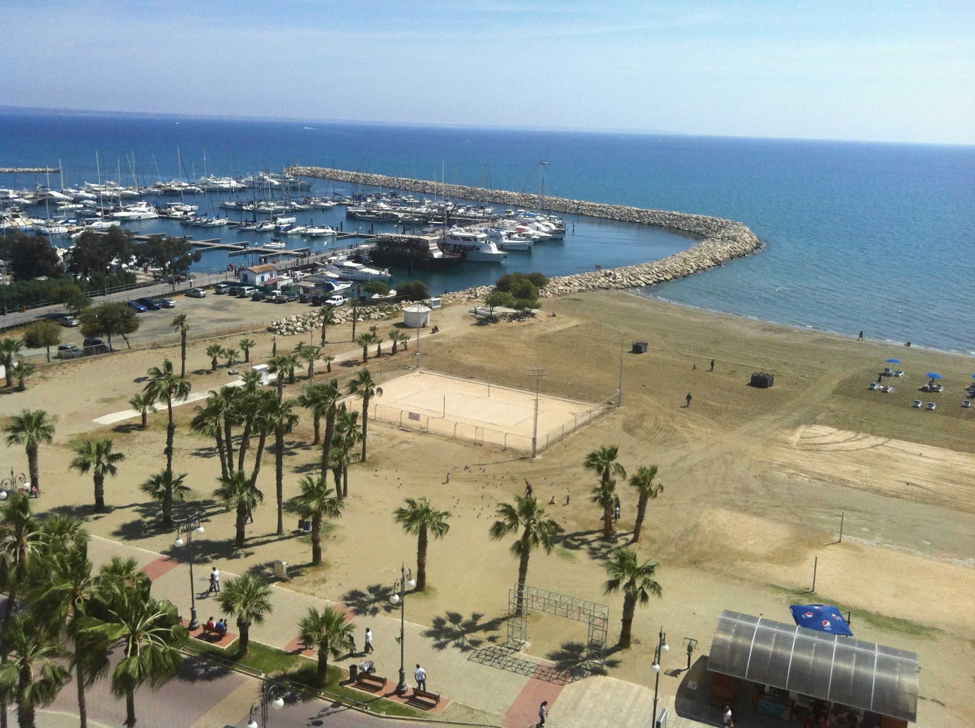 Finikoudes Luxury Apartments Larnaca Buitenkant foto